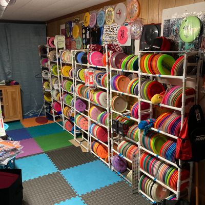 Don’s disc golf shop