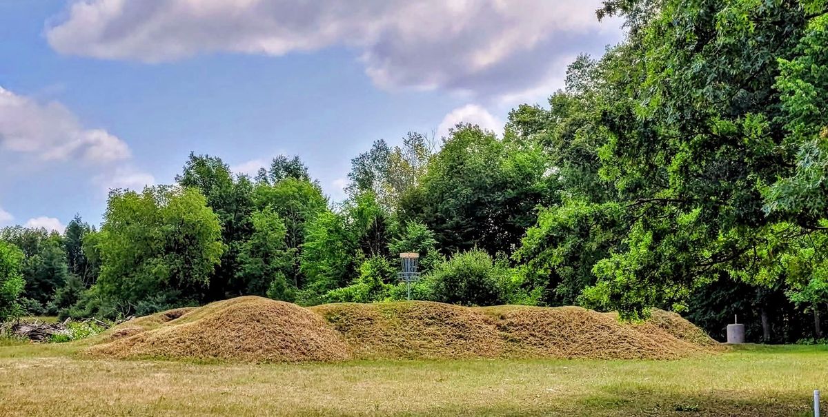 Sandy Knoll Disc Golf Course West Bend Wisconsin UDisc Disc Golf