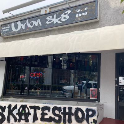 Yes, this skate shop sells disc golf items.