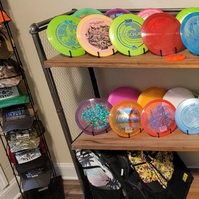 Great selection of DGA discs.