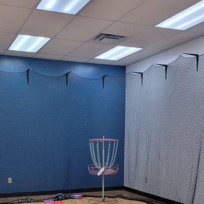 Indoor putt