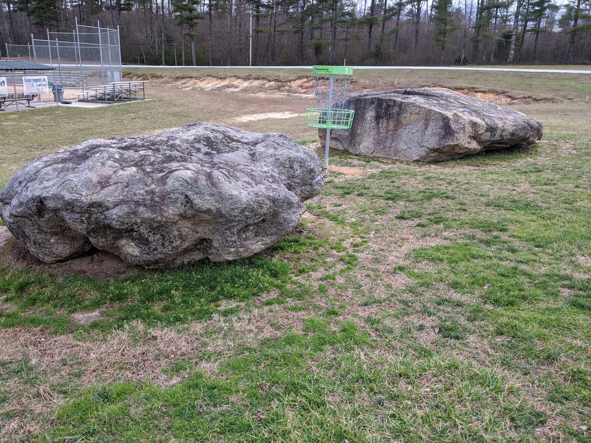 Flat Rock Middle School East Flat Rock, NC UDisc Disc Golf Course