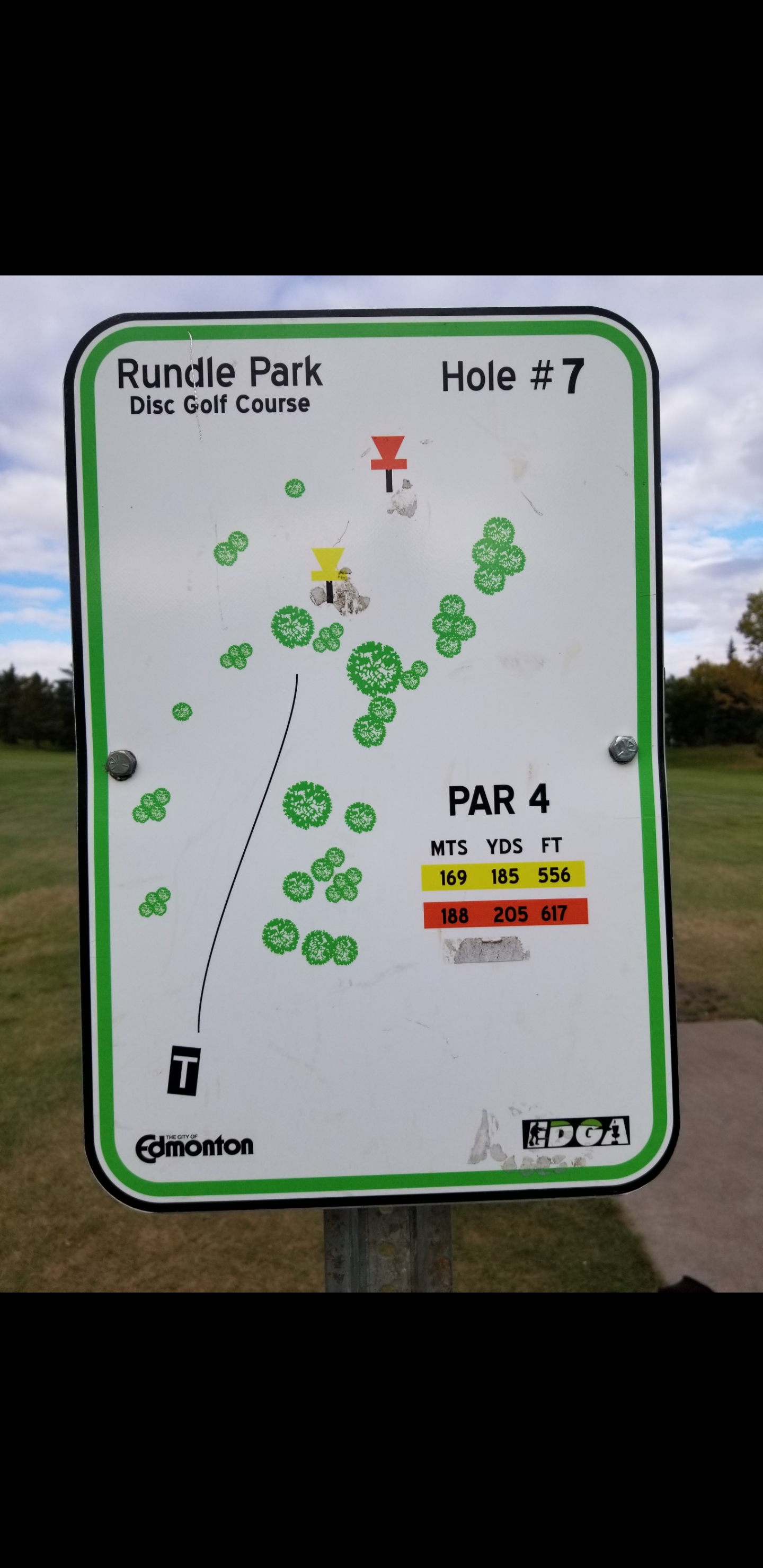 Rundle Park Golf Course, Edmonton, Golf course information and reviews.