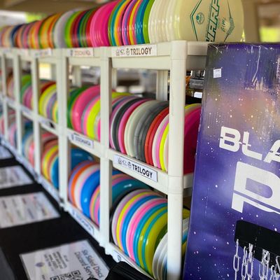 Six Sided Discs pop-up shops are well stocked with dozens of brands and professional help.