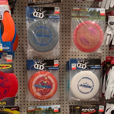 Dunham's Sports
