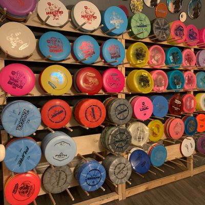 Disconnected disc golf supplies