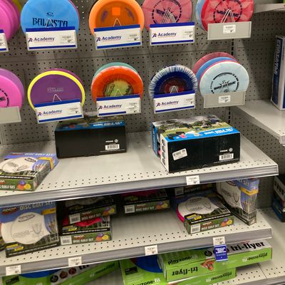 Innova, innova starters, Dynamic Discs, Dynamic Discs starters, and a few Latitude 64.