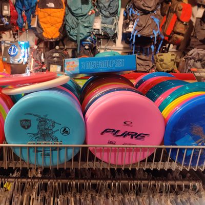 Latitude, DiscMania, Innova & Yikun
