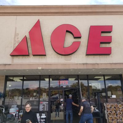Ace Hardware 