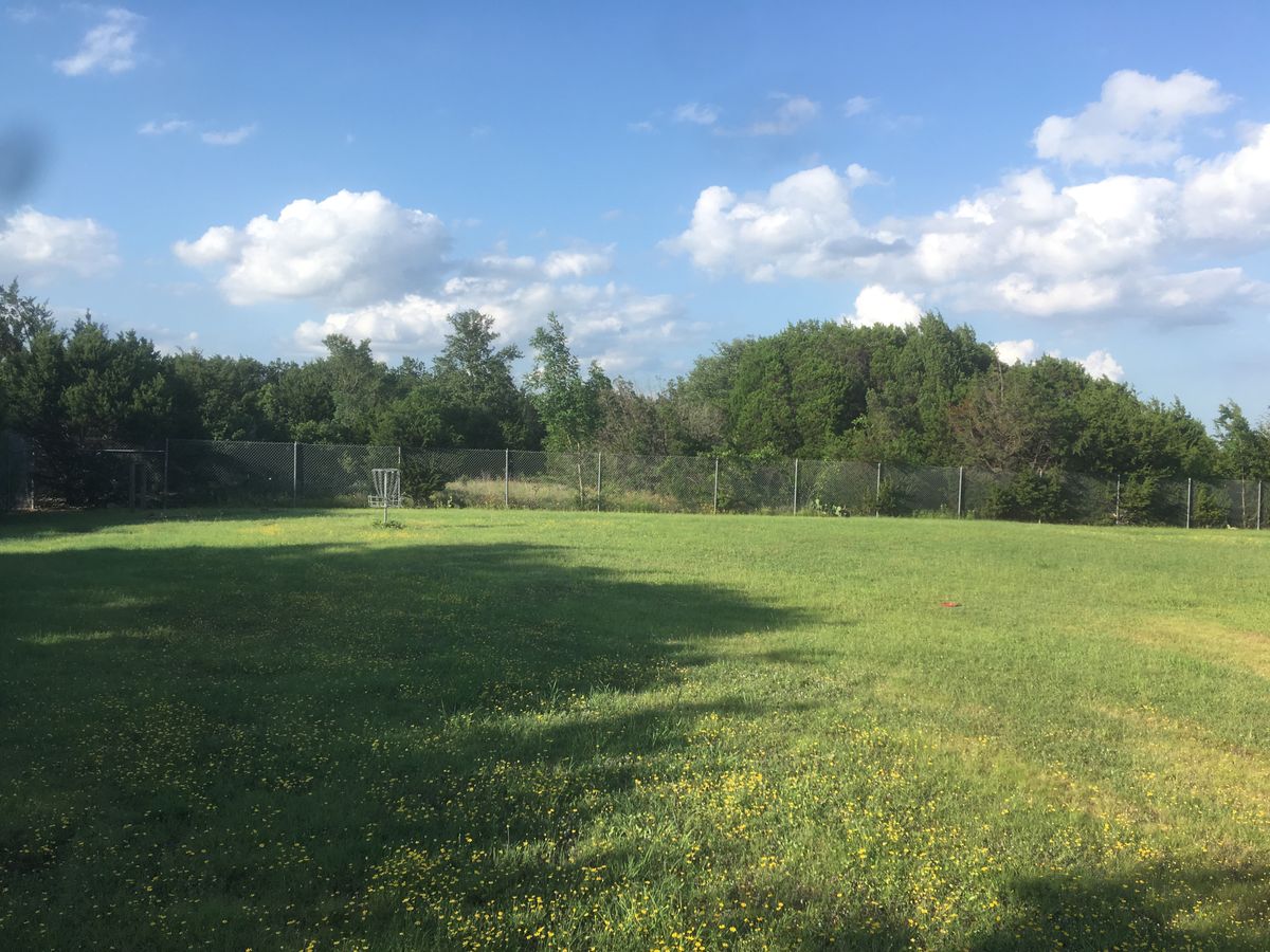 Cedar Valley Middle School Austin, TX UDisc Disc Golf Course Directory